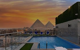 Pyramids Yard Hotel